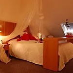 فندق Theater Centrum 3*