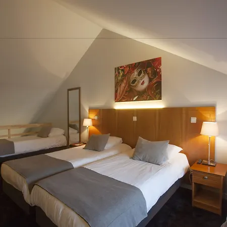 씨어터 루뱅 센트럼 호텔