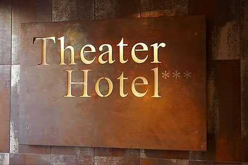 فندق Theater Centrum لوفين