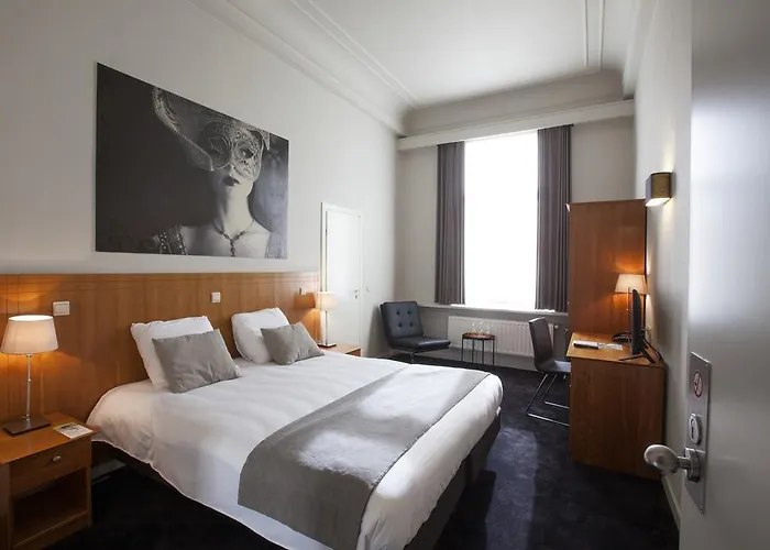 Theater Centrum فندق لوفين