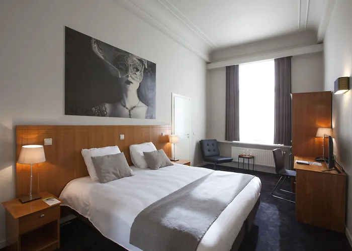 Theater Centrum فندق لوفين