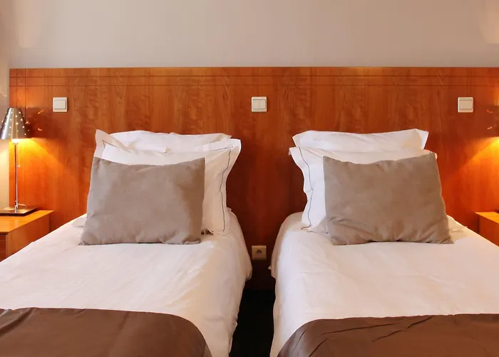 씨어터 루뱅 센트럼 호텔 루벤