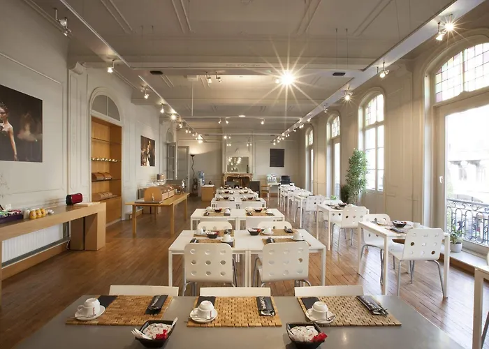 씨어터 루뱅 센트럼 3*