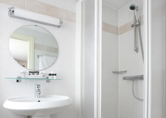 씨어터 루뱅 센트럼 호텔